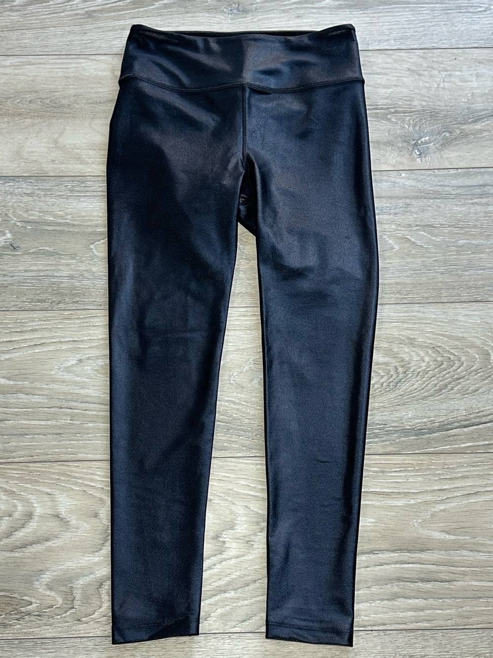 Noli Metallic Shine High Rise Cropped Leggings Black Small